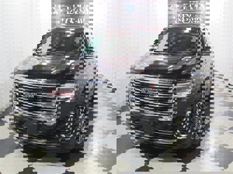 Used 2023 GMC Acadia SLT image 2