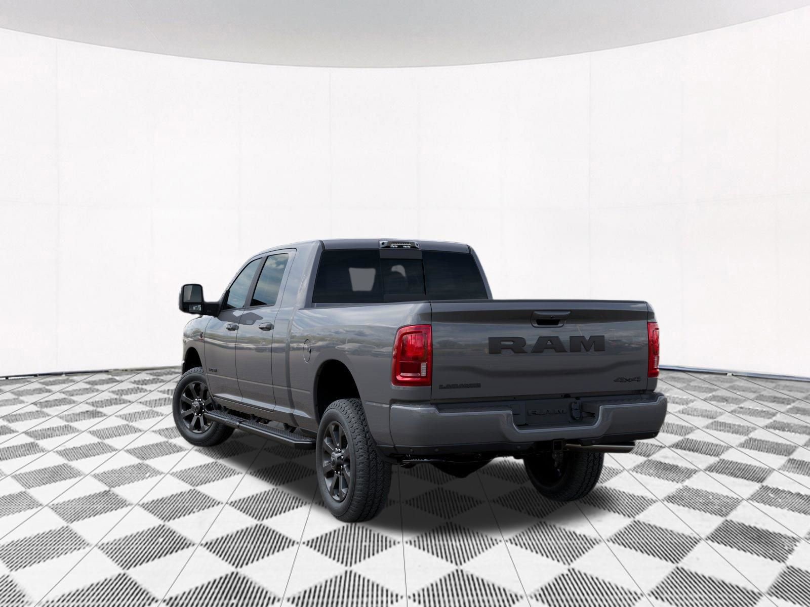 New 2026 RAM 2500 Laramie AWD/4WD image 4