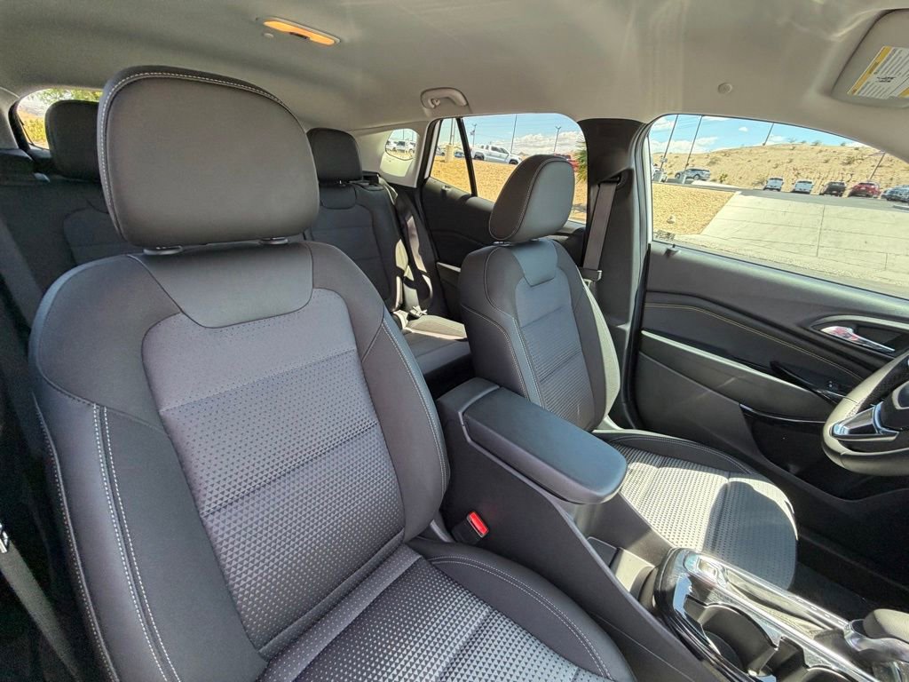 Used 2025 Chevrolet Trax LT w/ Driver Confidence Package FWD image 15