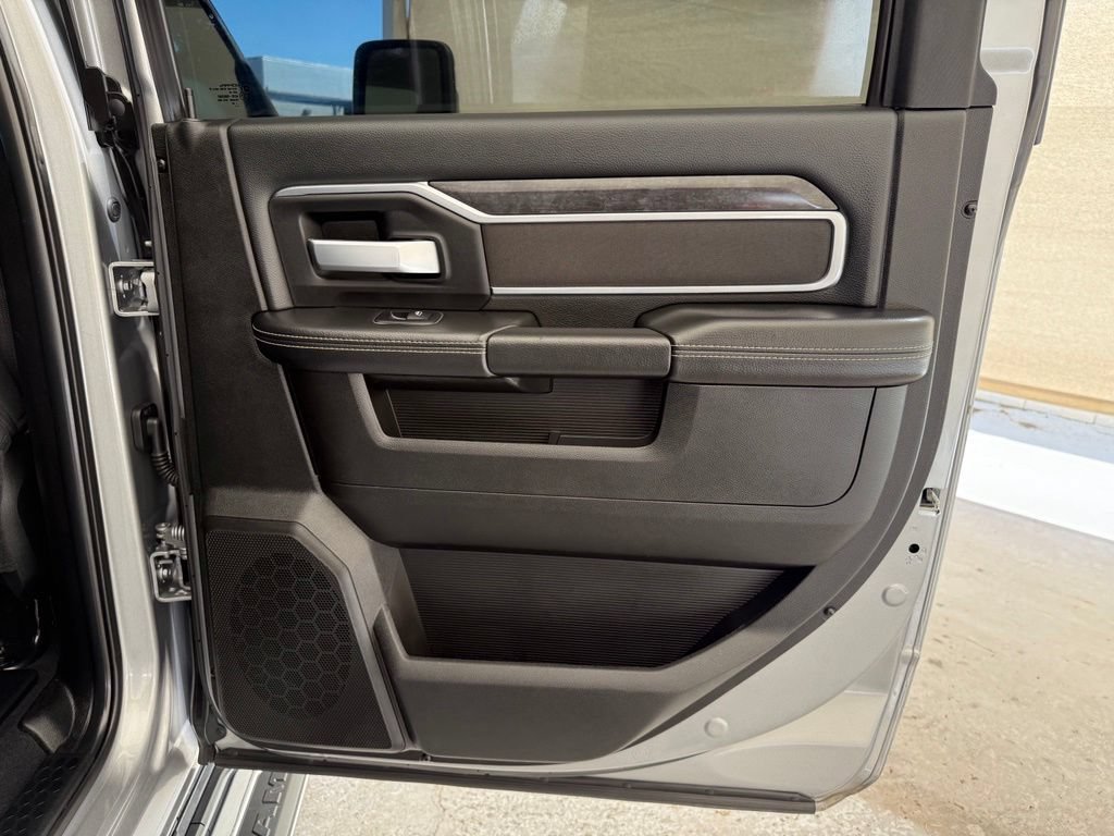 Used 2024 RAM 2500 Big Horn w/ Bed Utility Group AWD/4WD image 18