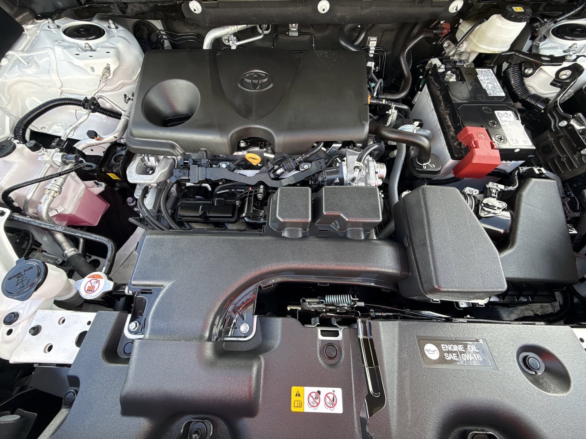 Certified 2025 Toyota RAV4 LE FWD image 17