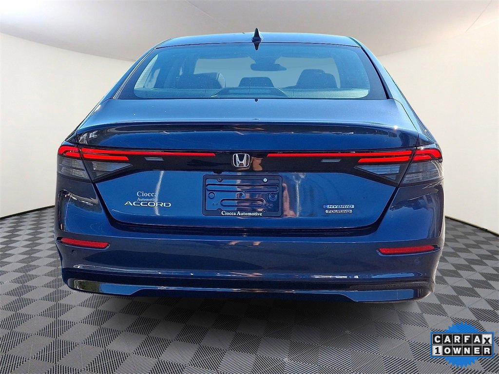 Used 2024 Honda Accord Touring image 8