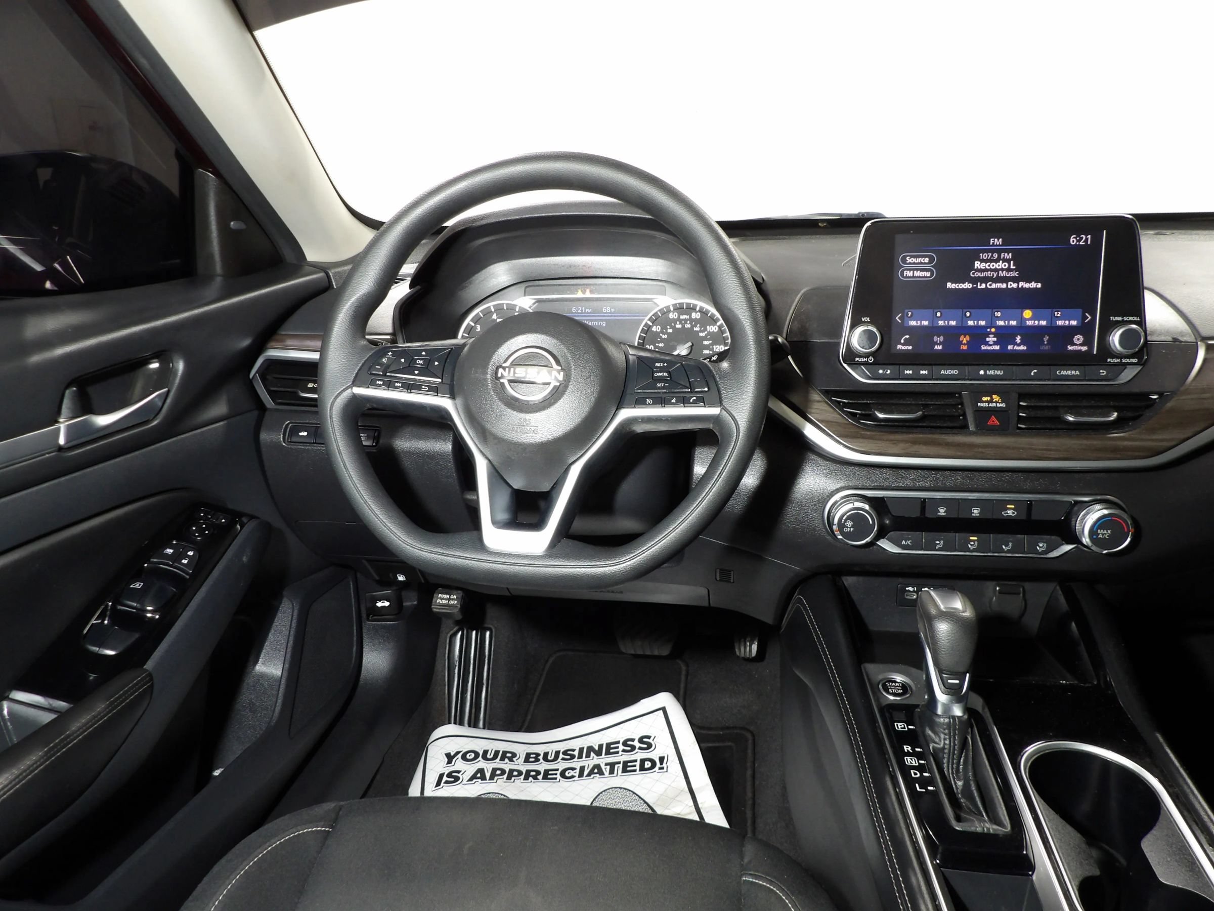 Used 2023 Nissan Altima 2.5 SV FWD image 13