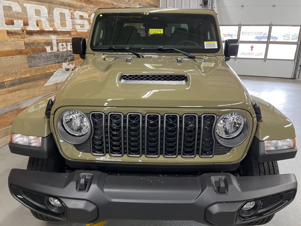 New 2026 Jeep Gladiator Sport AWD/4WD image 8