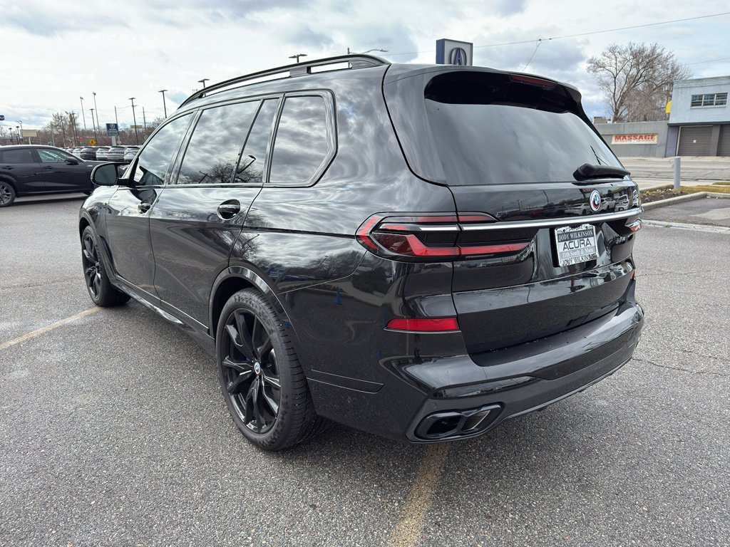 Used 2023 BMW X7 M60i image 5