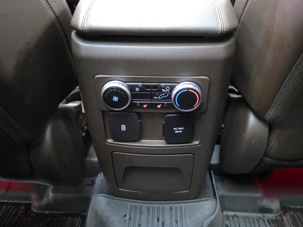 Used 2022 Ford Explorer King Ranch w/ Premium Technology Package image 18