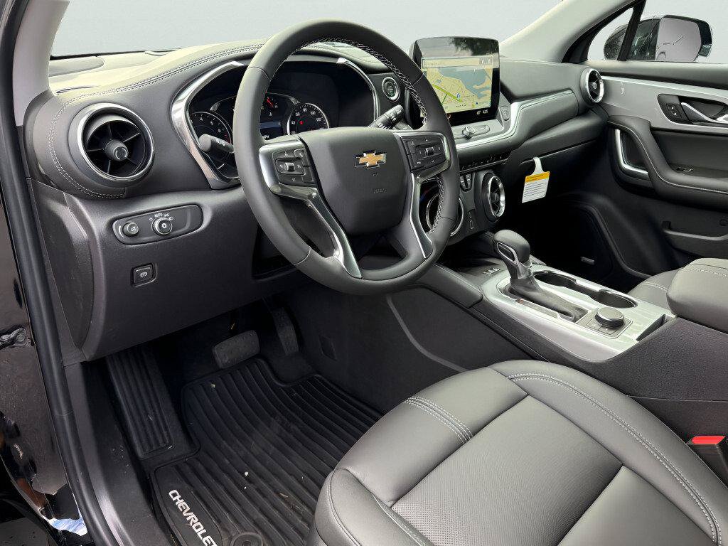 New 2026 Chevrolet Blazer LT w/ Sound & Technology Package AWD/4WD image 24