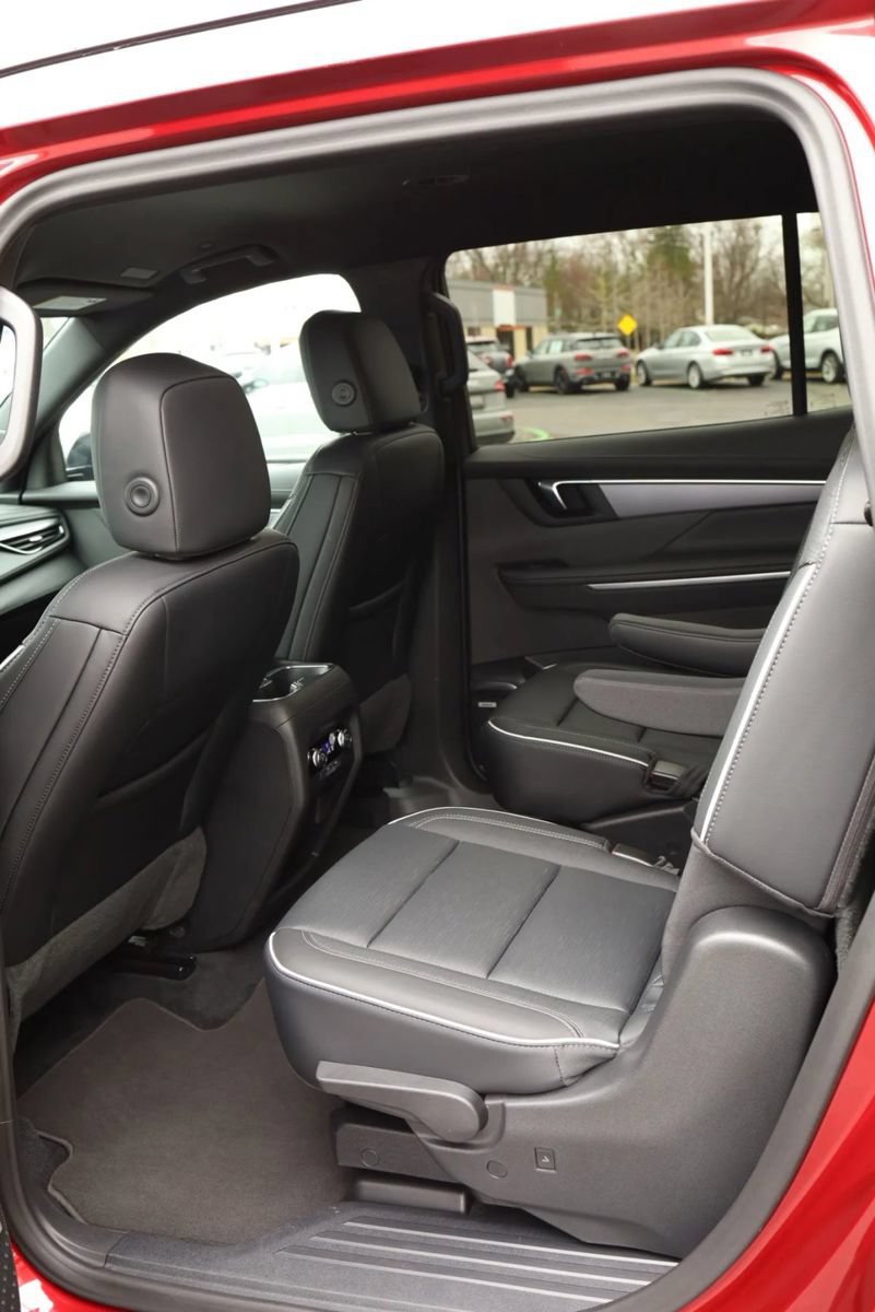 Used 2025 Buick Enclave Sport Touring w/ Super Cruise Package AWD/4WD image 37