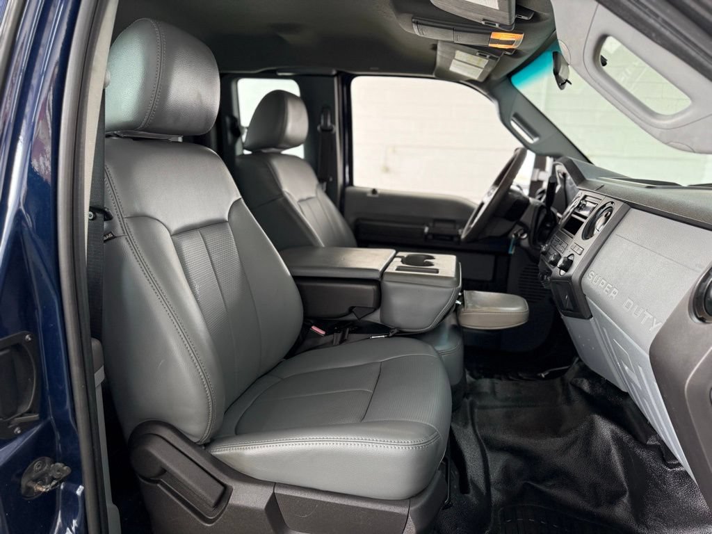 Used 2011 Ford F550 4x4 SuperCab Super Duty w/ PWR Equipment Group image 44
