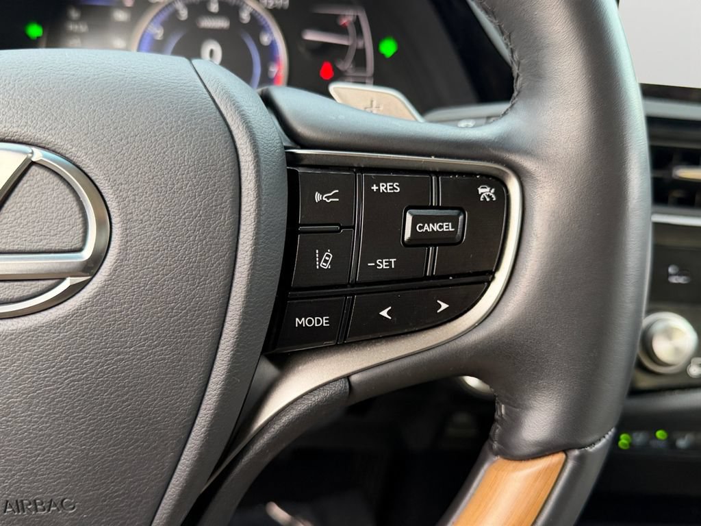 Certified 2025 Lexus ES 350 Ultra Luxury FWD image 18
