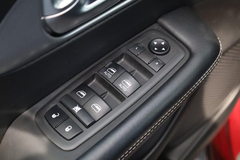 Used 2021 Chrysler Pacifica Touring-L w/ Premium & Safety Sphere Group FWD image 11