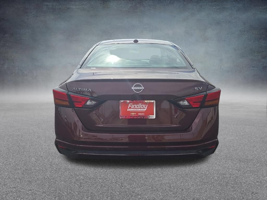 Used 2024 Nissan Altima 2.5 SV FWD image 5
