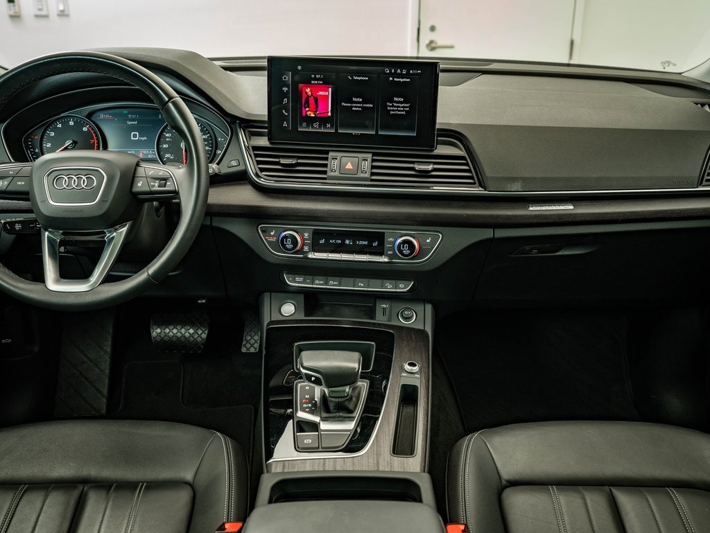 Used 2023 Audi Q5 2.0T Premium w/ Convenience Package image 31