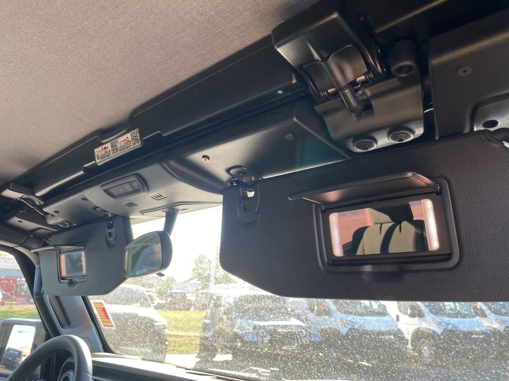 Used 2023 Jeep Wrangler Sport S image 47