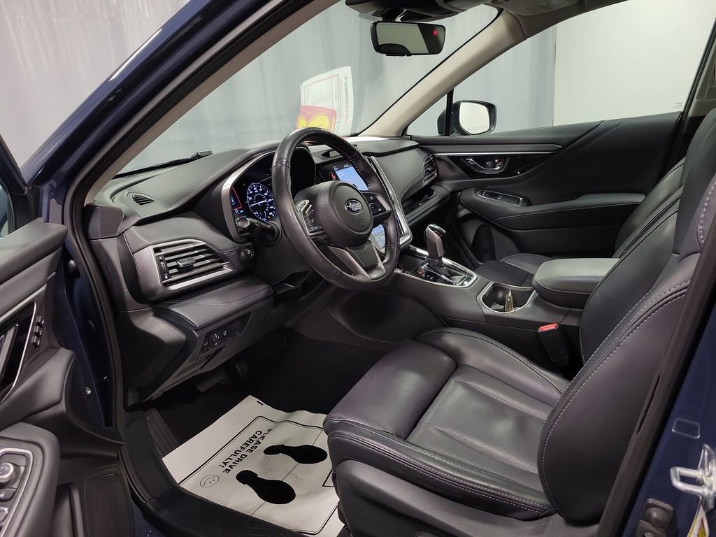 Used 2025 Subaru Outback Limited image 12