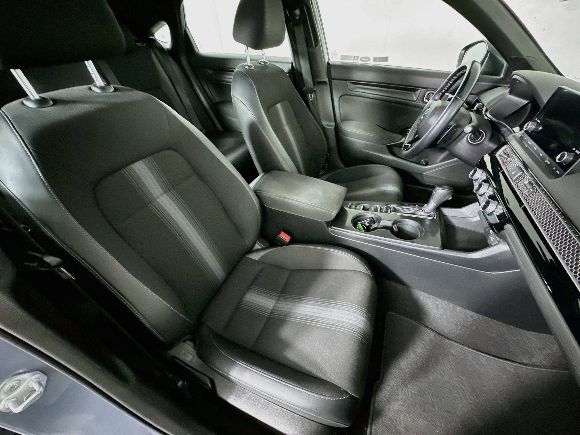 Used 2022 Honda Civic Sport image 28