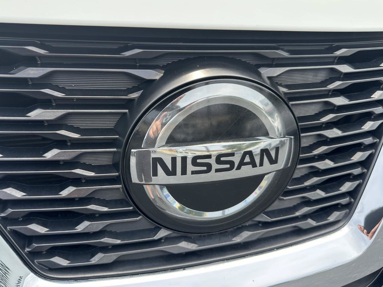 Used 2019 Nissan Rogue S w/ Special Edition Package AWD/4WD image 22