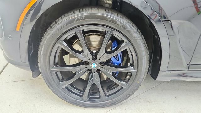 Used 2024 BMW X7 xDrive40i w/ M Sport Package image 68