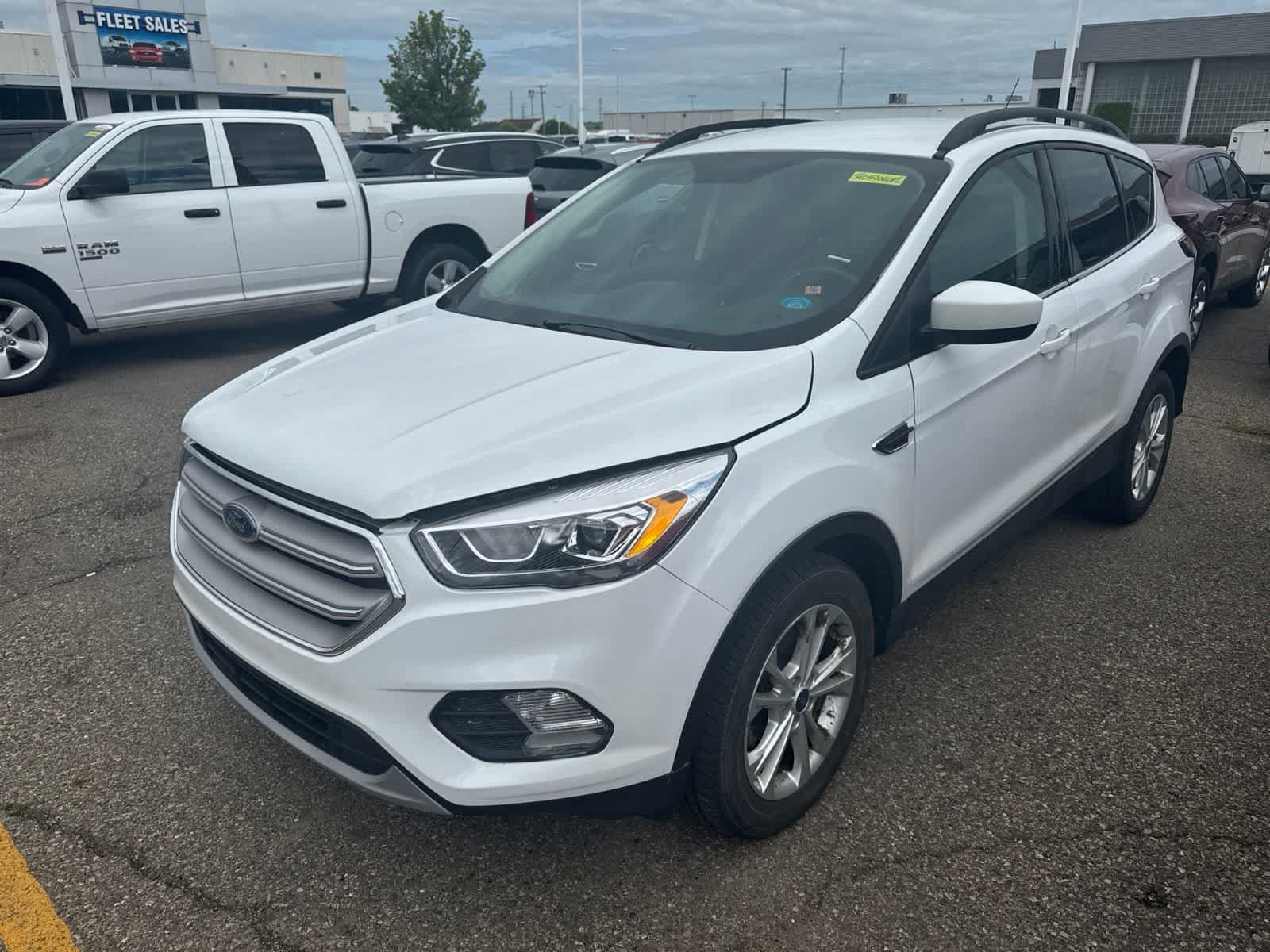 Used 2018 Ford Escape SEL FWD video 2