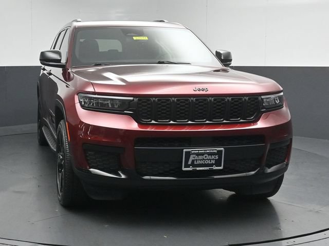 Used 2023 Jeep Grand Cherokee L Laredo AWD/4WD image 2
