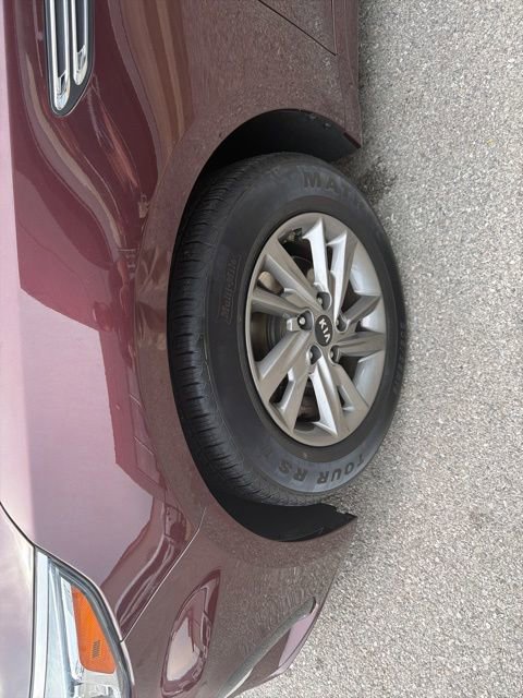 Used 2020 Kia Optima LX image 8