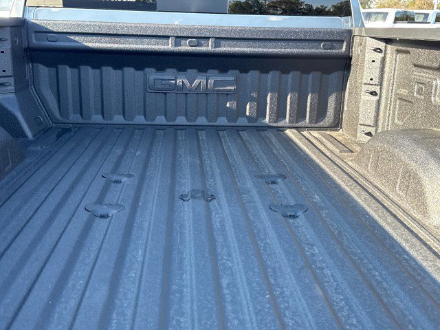 New 2026 GMC Sierra 2500 SLT image 5