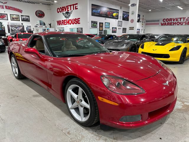 Used 2012 Chevrolet Corvette Coupe w/ 2LT Preferred Equipment Group RWD image 27
