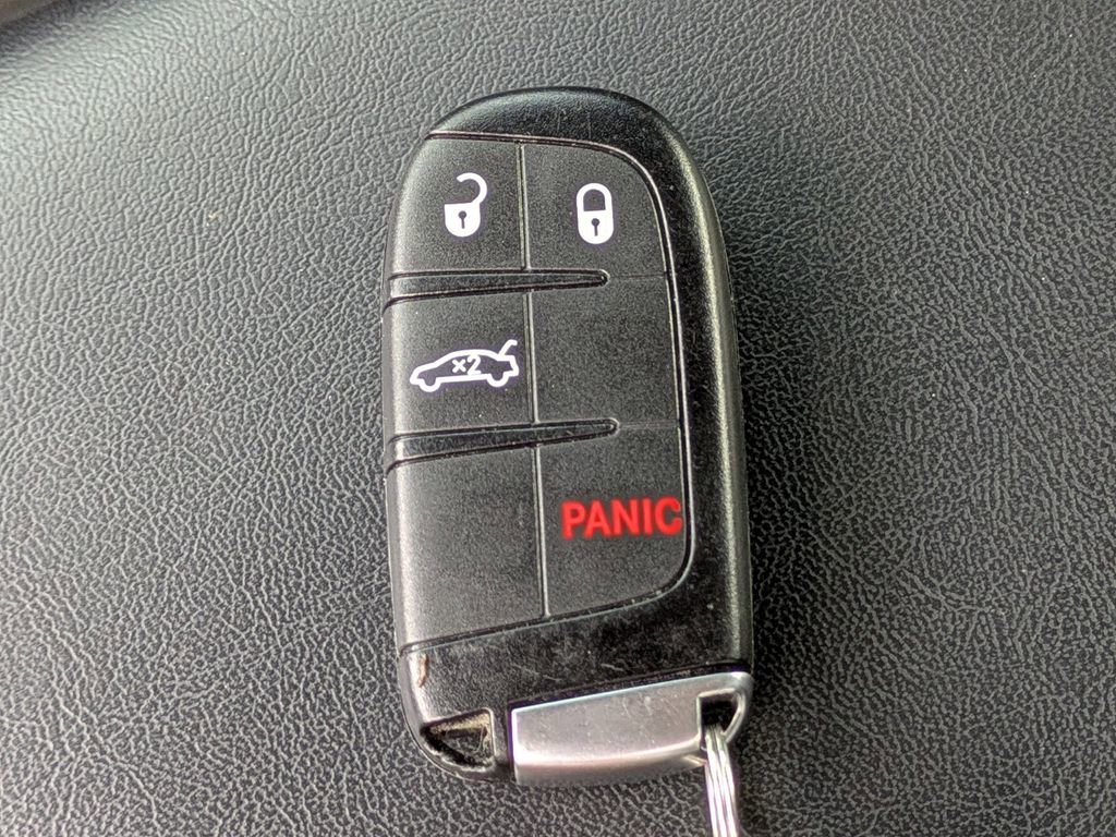 Used 2023 Dodge Challenger R/T w/ Plus Package image 29