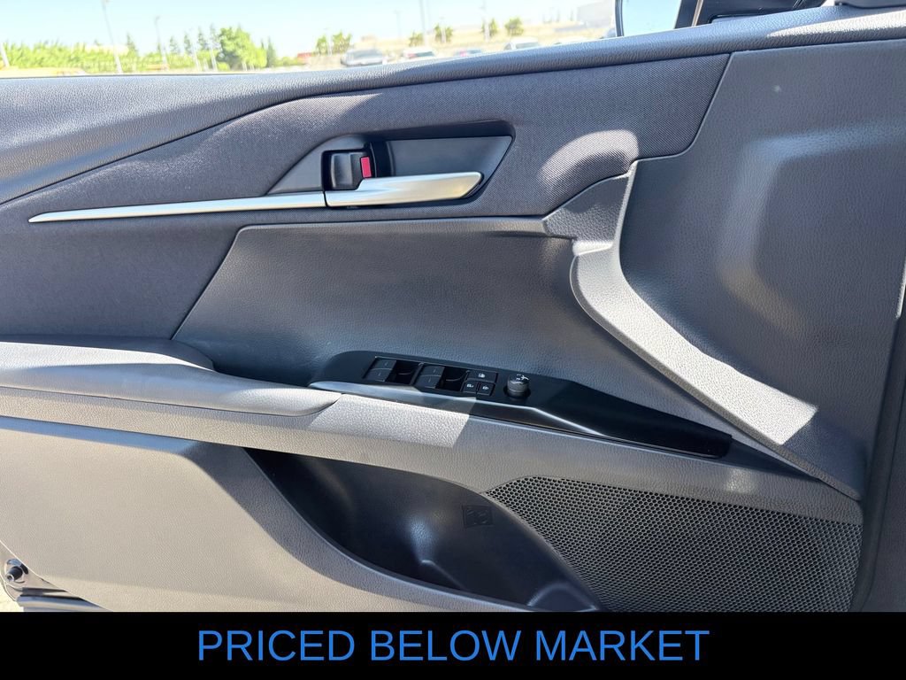Used 2025 Toyota Camry LE FWD image 13