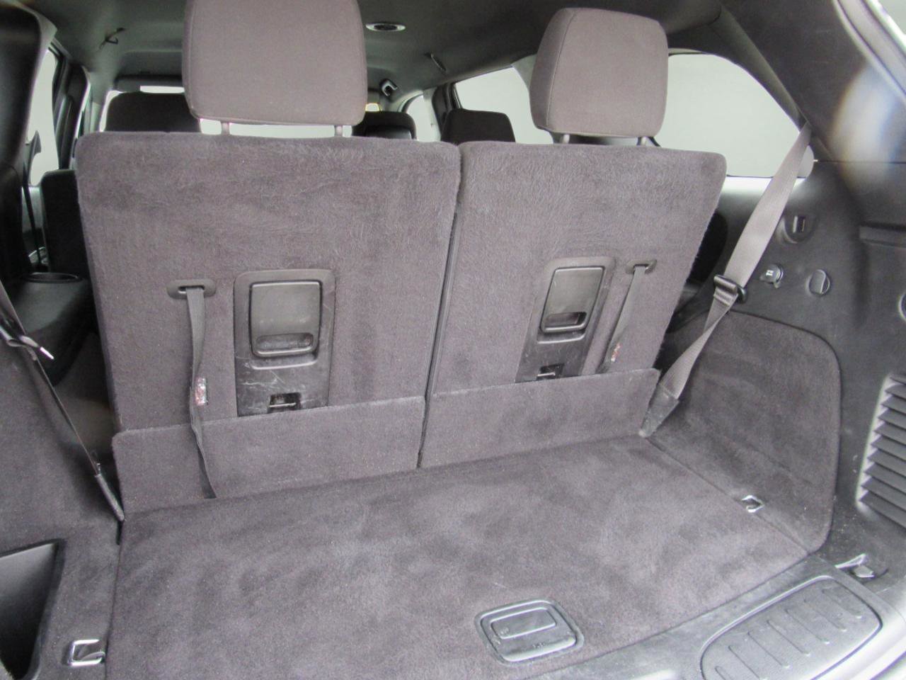 Used 2020 Dodge Durango SXT image 38