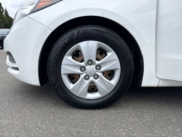 Used 2016 Kia Forte LX image 27