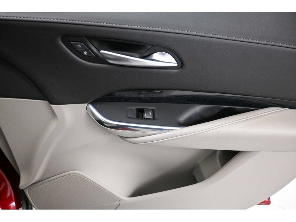 Used 2023 Cadillac XT4 Premium Luxury AWD/4WD image 19