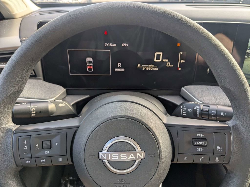 Used 2025 Nissan Kicks SV w/ SV Premium Package FWD image 27