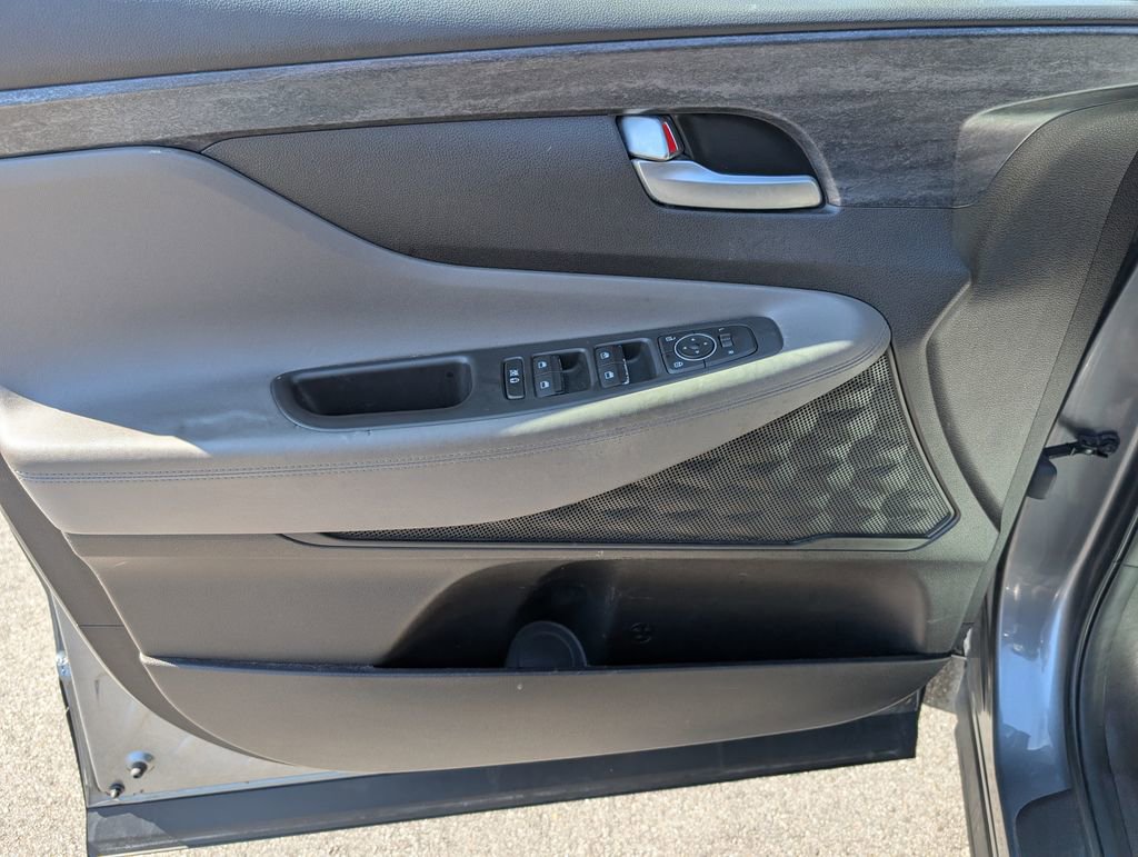 Used 2019 Hyundai Santa Fe SE AWD/4WD image 13