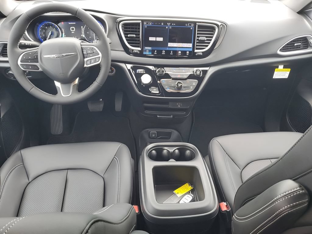 New 2026 Chrysler Voyager LX FWD image 24