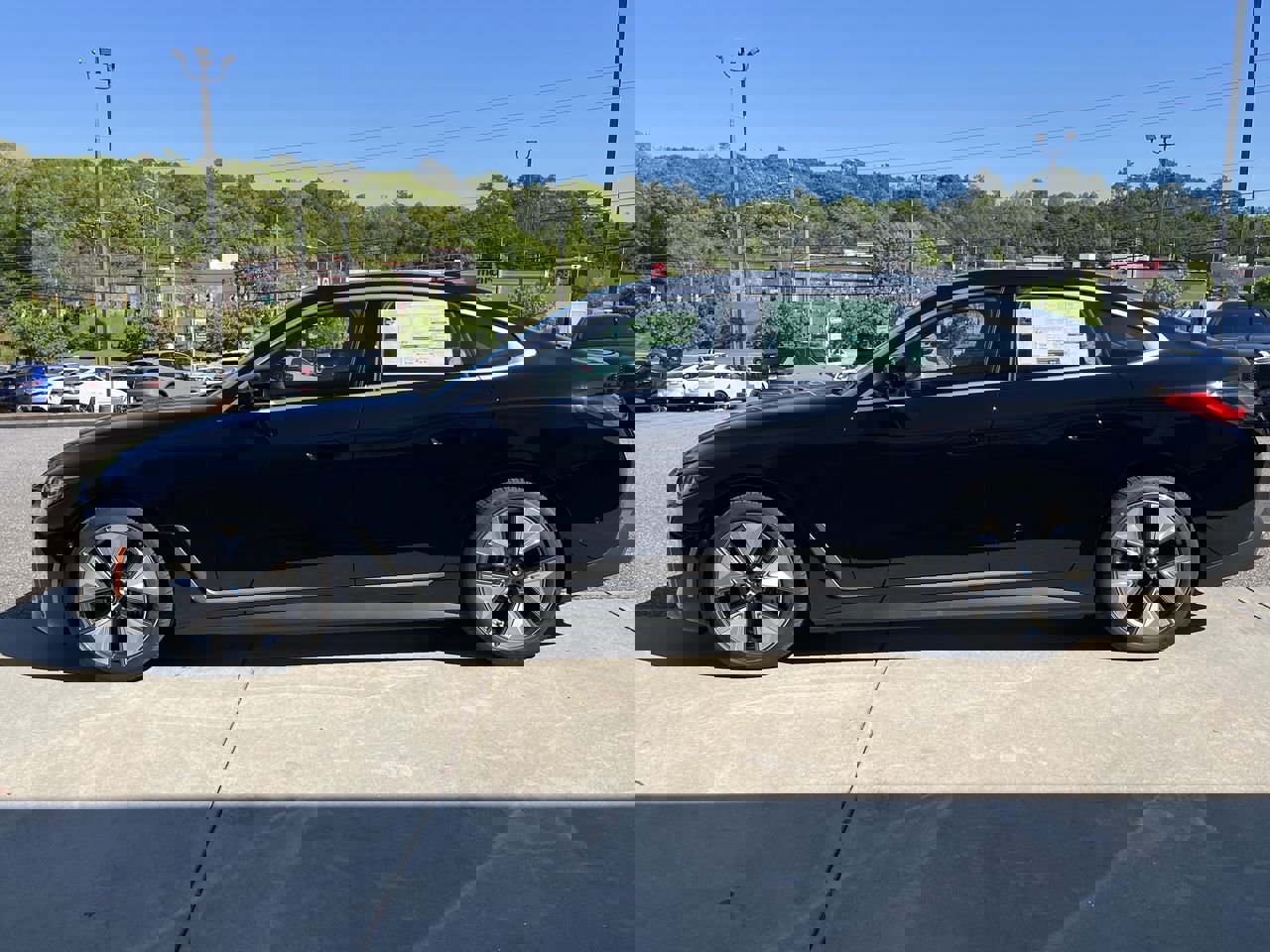 Used 2025 BMW i4 eDrive40 w/ Parking Assistance Package image 5