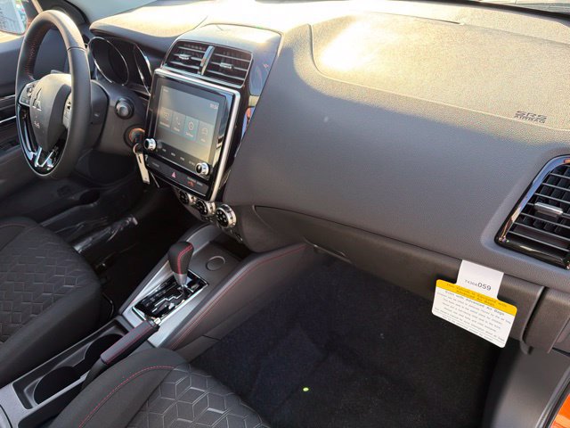 New 2027 Mitsubishi Outlander Sport LE FWD image 11