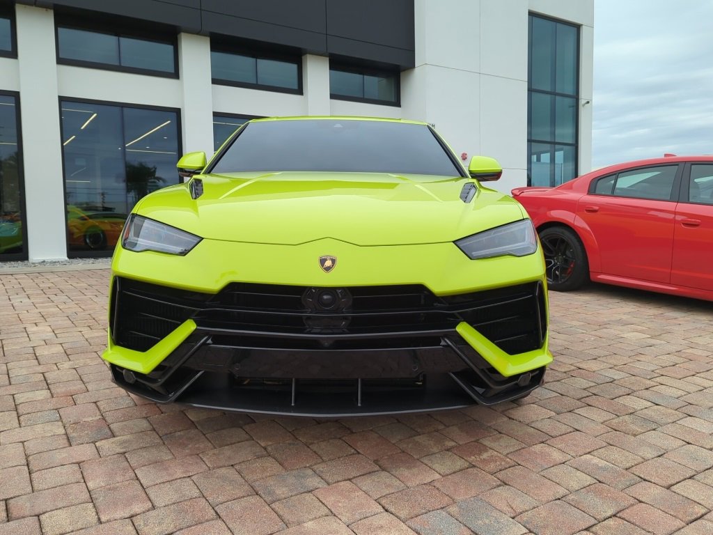 Used 2024 Lamborghini Urus Performante image 2