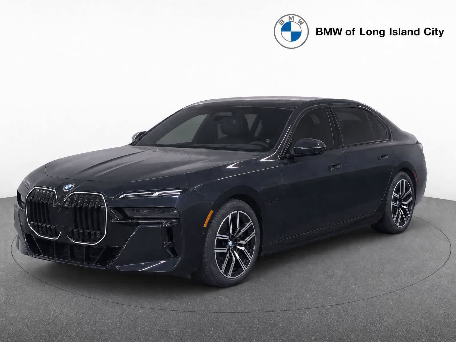 New 2026 BMW 750e xDrive AWD/4WD image 3