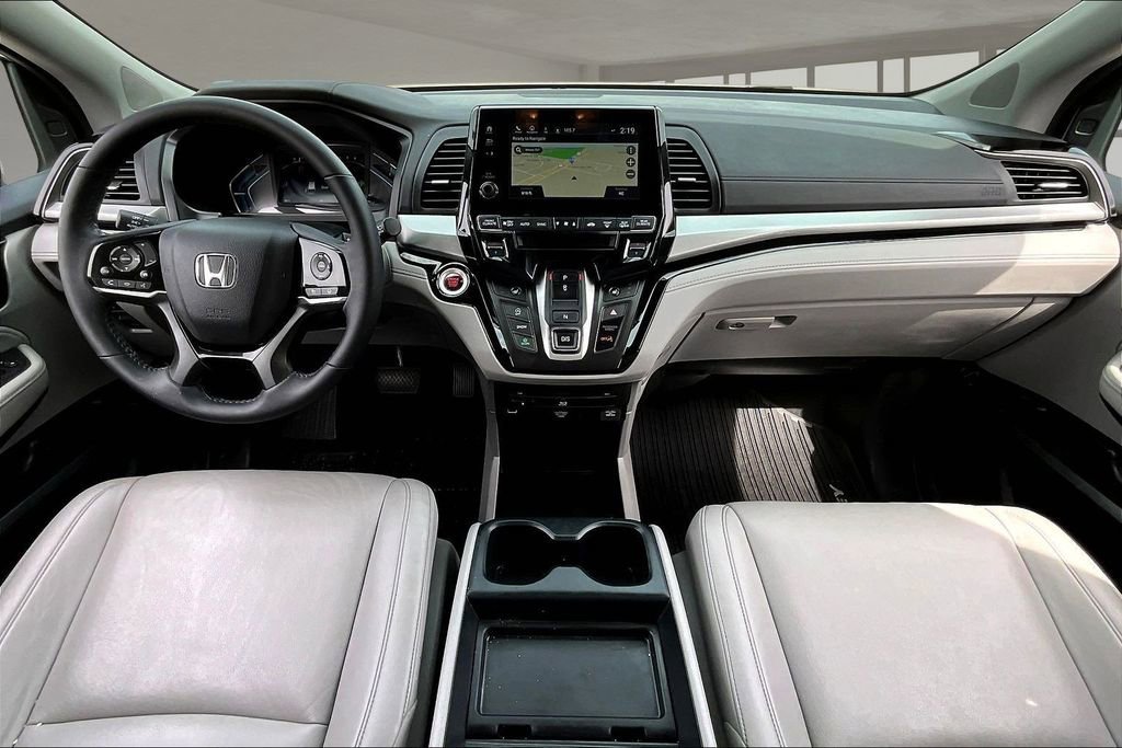 Certified 2024 Honda Odyssey Touring image 7