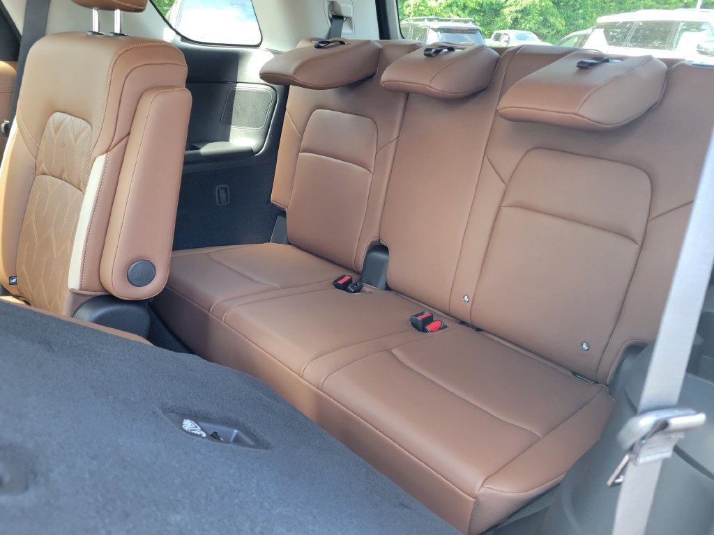 New 2026 Nissan Pathfinder Platinum AWD/4WD image 37