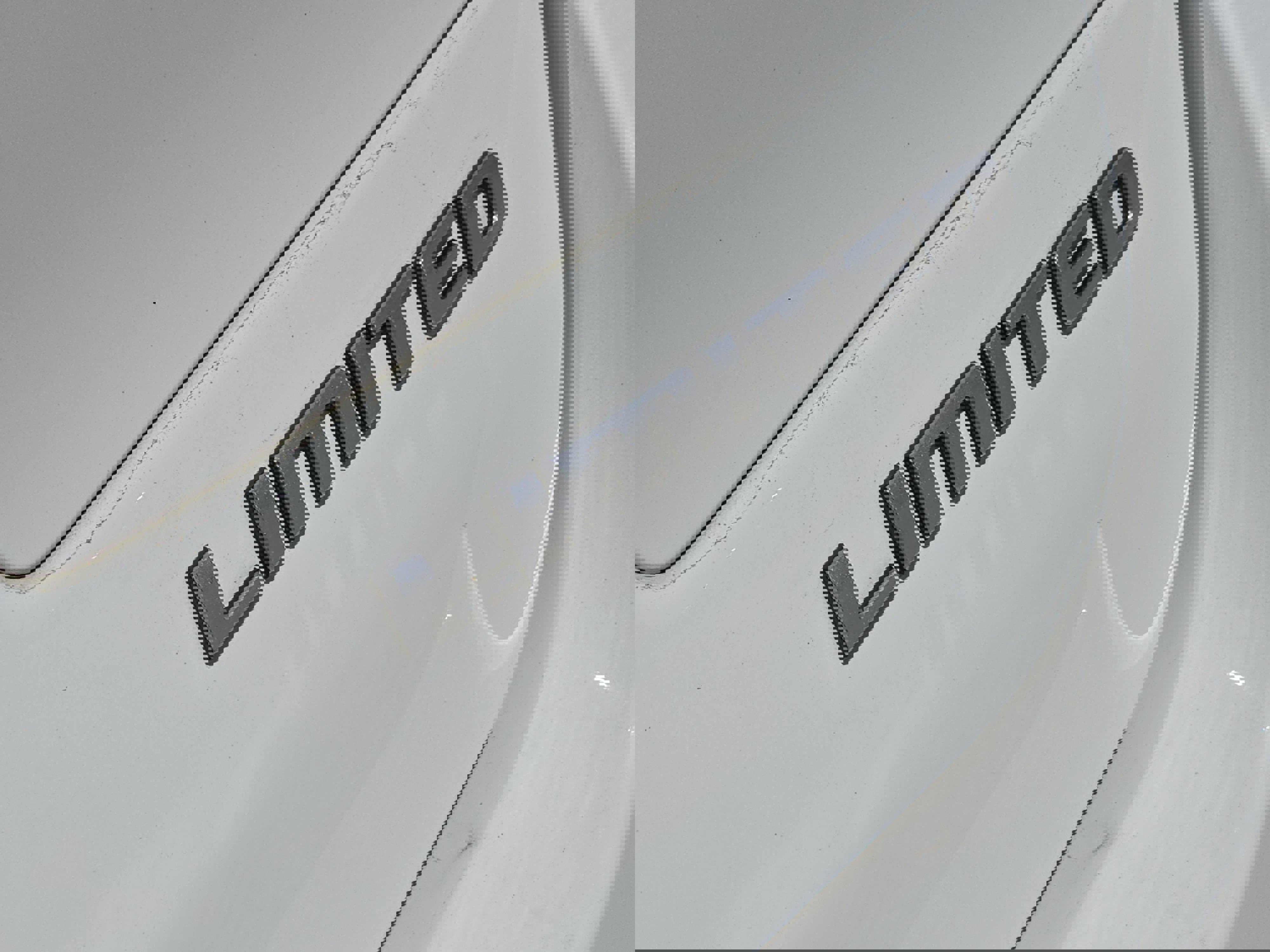 Certified 2024 Jeep Grand Cherokee L Limited w/ Luxury Tech Group II image 10