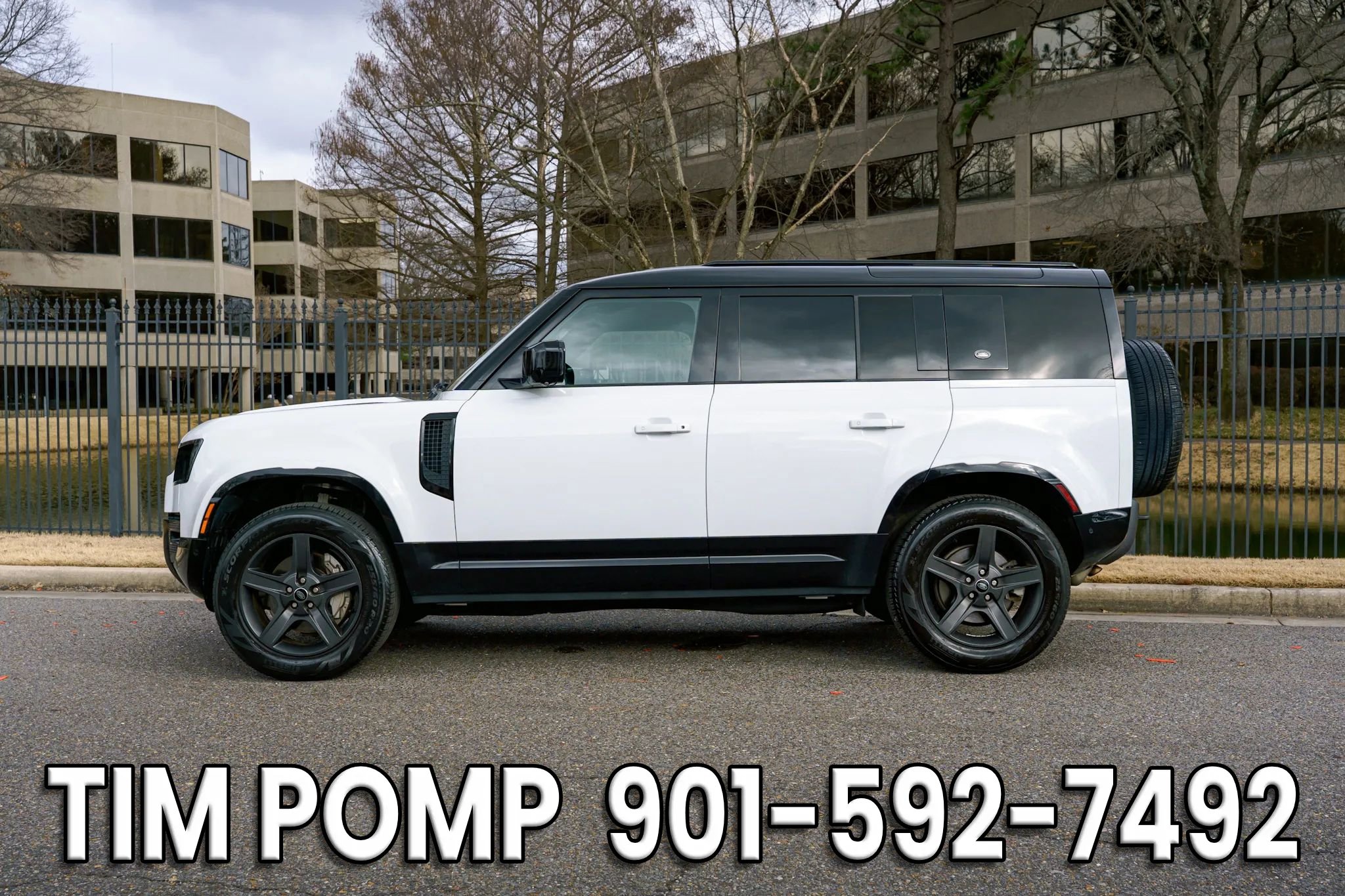 Used 2022 Land Rover Defender 110 X-Dynamic SE image 10