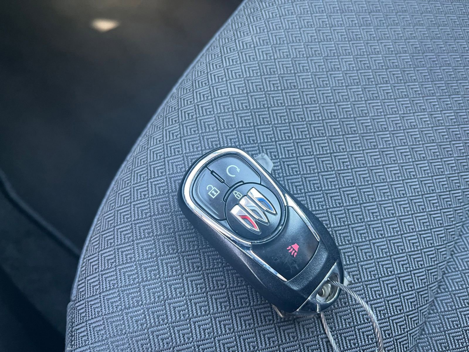 Used 2025 Buick Encore GX Preferred FWD image 23