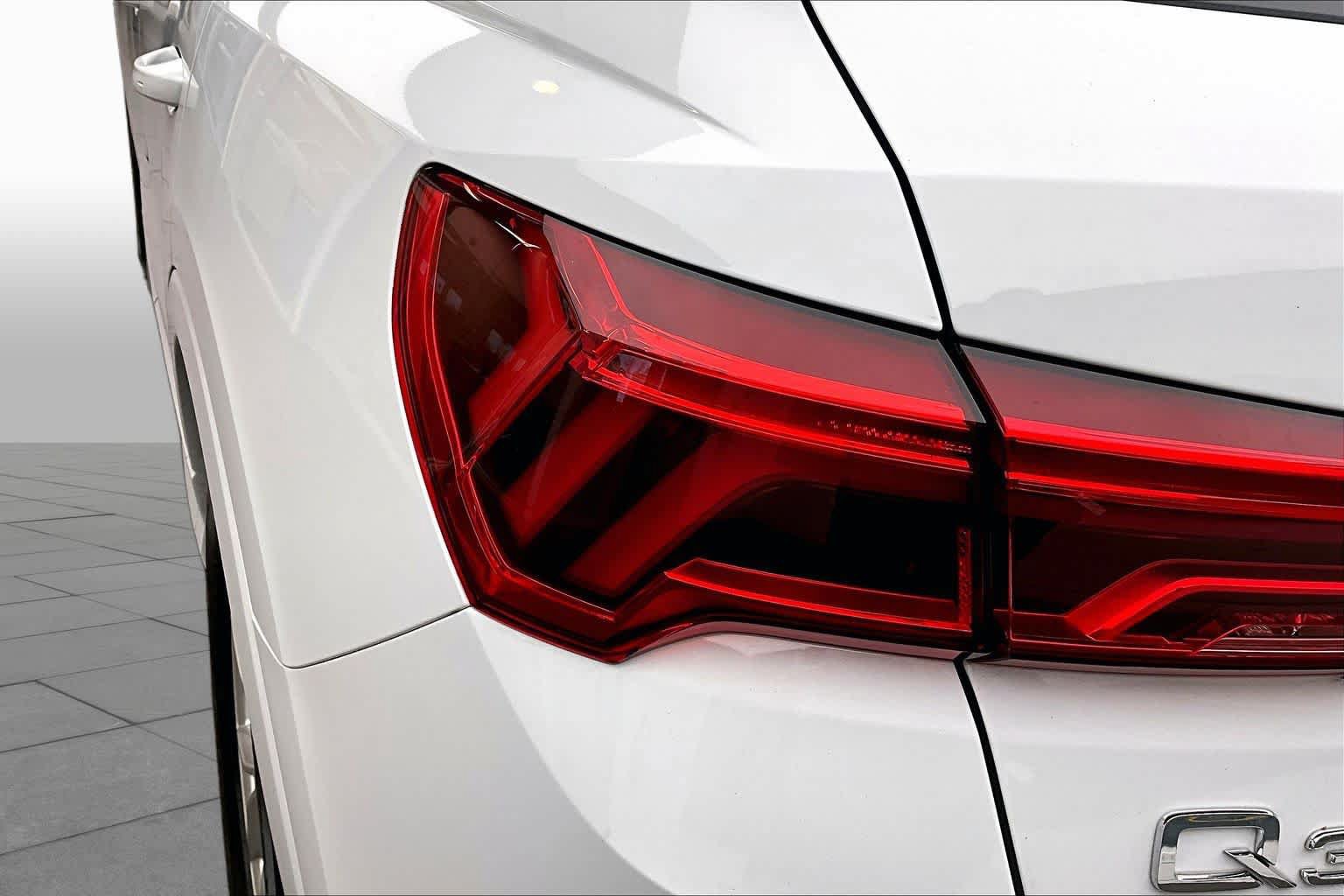 Certified 2024 Audi Q3 2.0T Premium AWD/4WD image 28