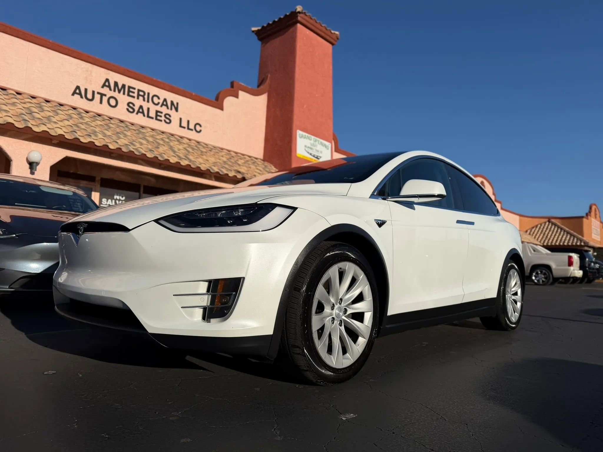Used 2018 Tesla Model X 100D AWD/4WD image 1