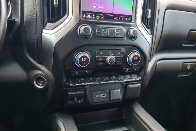 Used 2019 Chevrolet Silverado 1500 LT Trail Boss AWD/4WD image 12