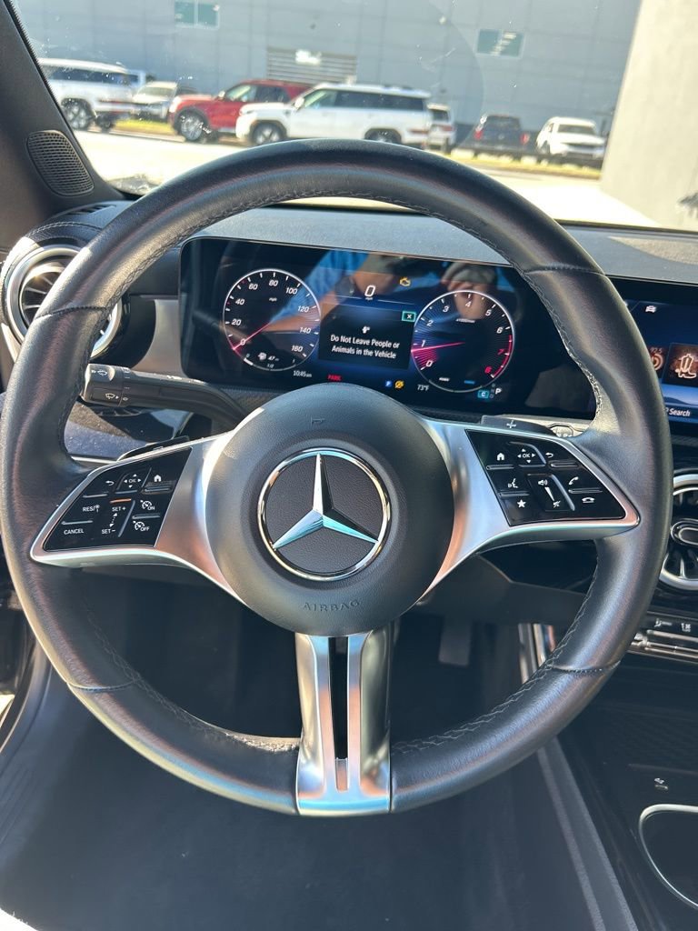 Used 2025 Mercedes-Benz CLA 250 4MATIC image 7