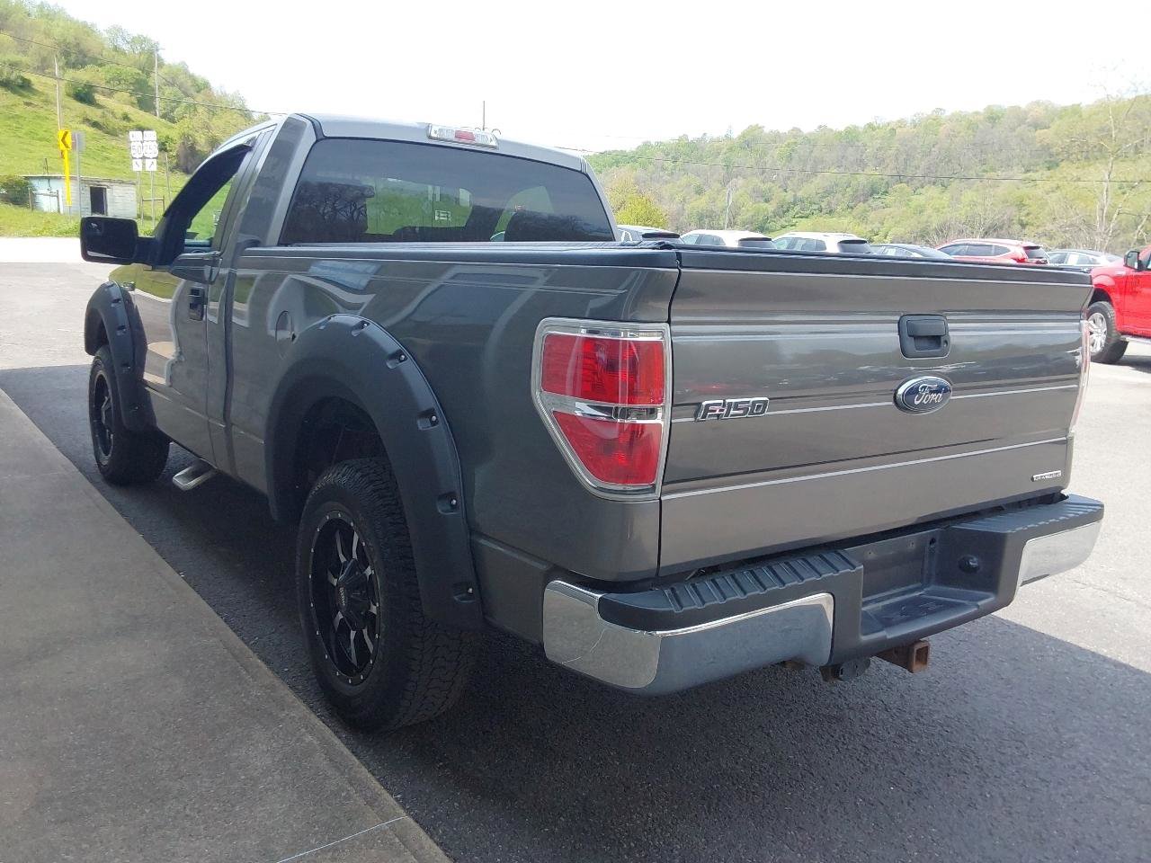 Used 2013 Ford F150 XLT w/ Mid Equipment Group RWD image 6
