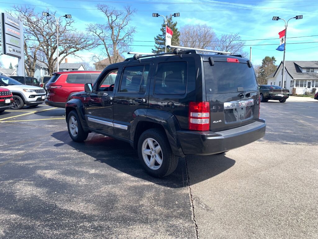 Used 2012 Jeep Liberty Sport image 5
